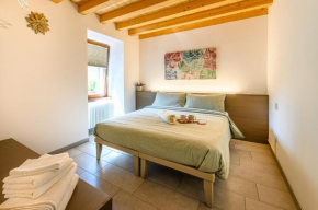 Old Town Apartments Tirano